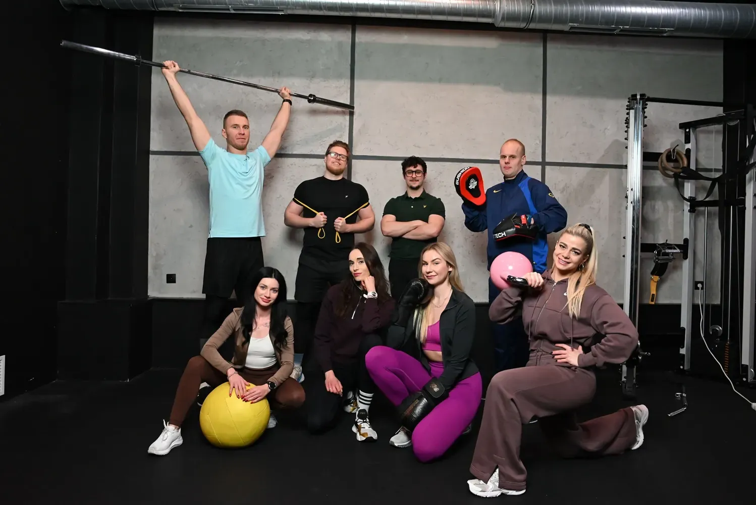 Zespół trenerów personalnych Hercules w studiu we Wrocławiu